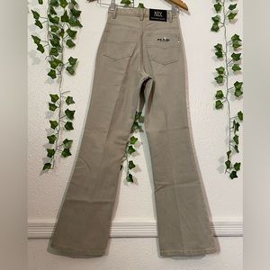 Nix Jeans